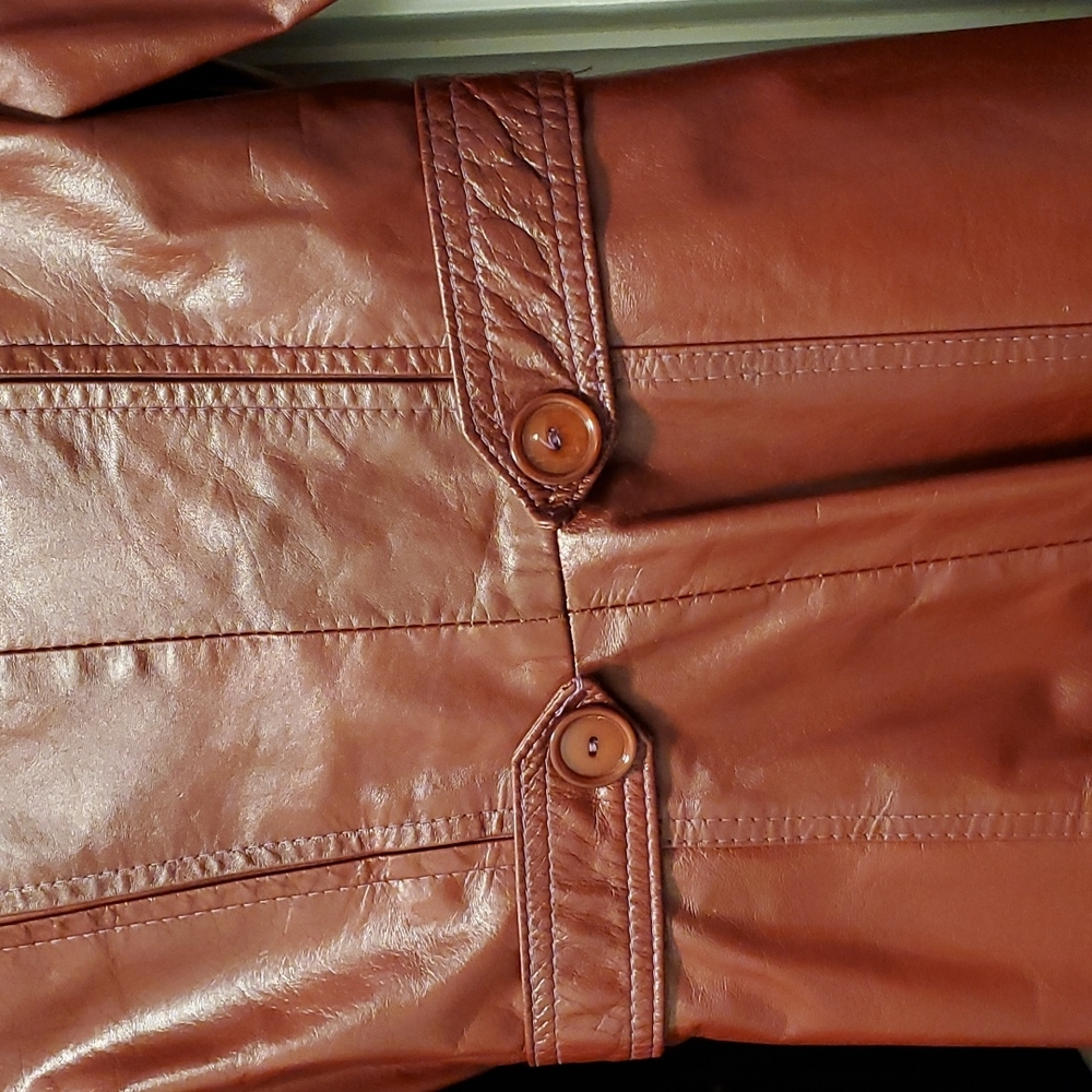 Leather coat - Picture 4 of 5